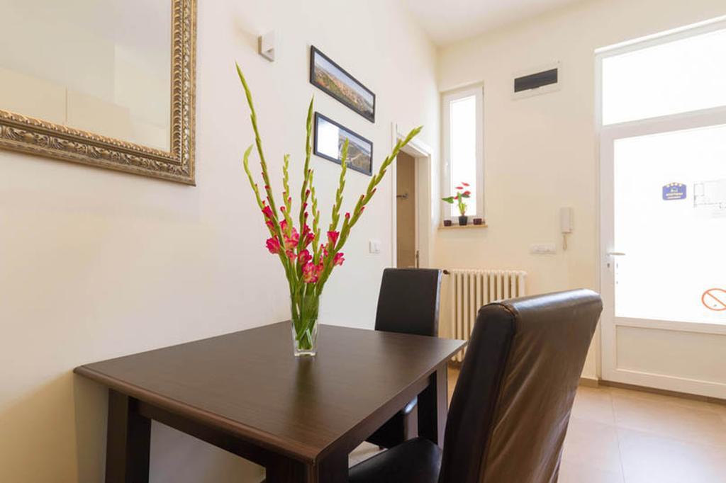 City Break Apartments Chic And Luxury Belgrade Exterior photo